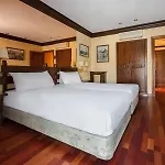 ホテル Crisol Conde Rodrigo 3*