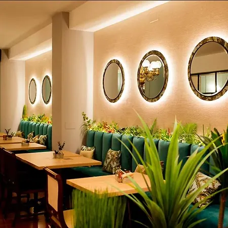 Hotel Crisol Conde Rodrigo