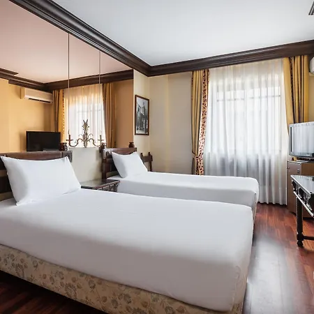 Crisol Conde Rodrigo Hotel 3*