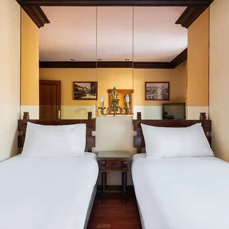 Crisol Conde Rodrigo ホテル