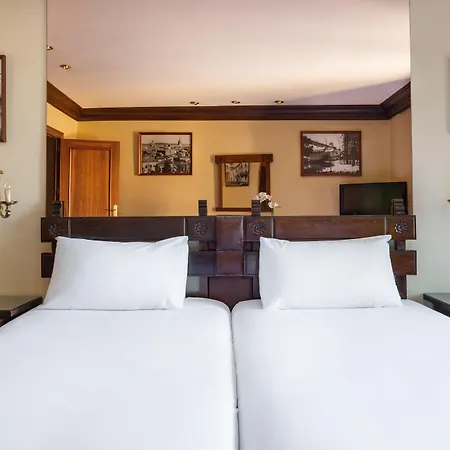 Crisol Conde Rodrigo Hotel