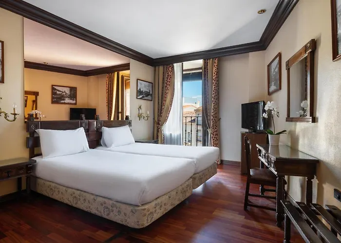 호텔 Crisol Conde Rodrigo 3*