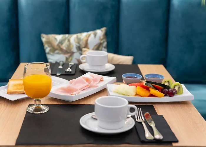 Crisol Conde Rodrigo 호텔 3*